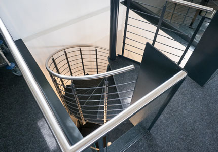 Stahltreppe Spindeltreppe Edelstahl